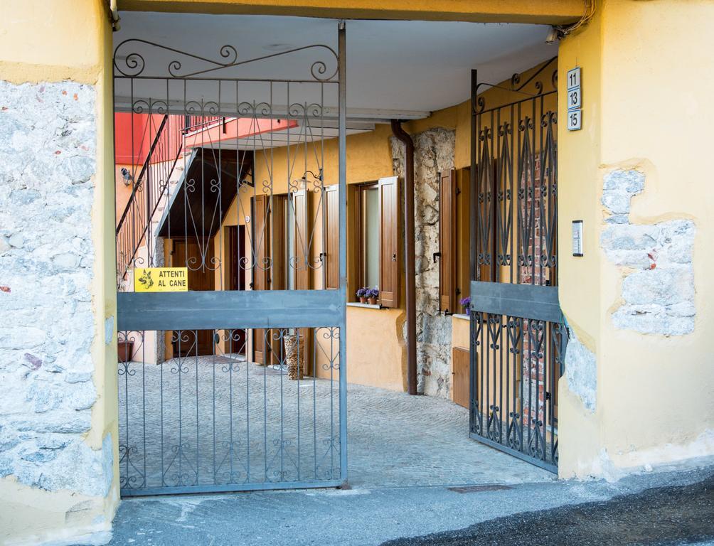 Casa Corte Alla Rocca أرونا المظهر الخارجي الصورة
